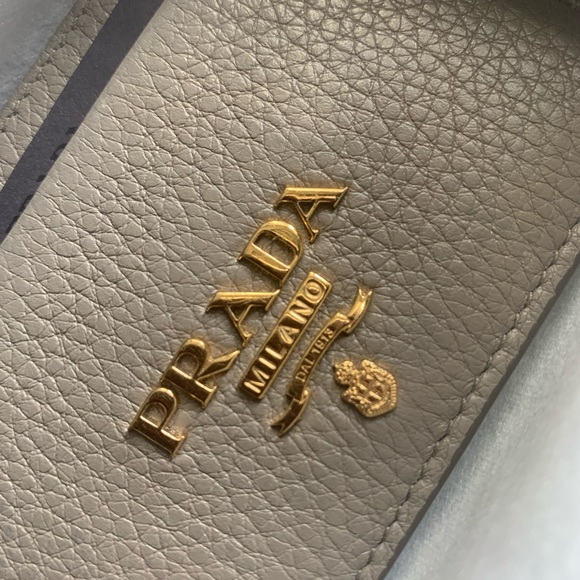 SOLD - Prada cardholder - Picture 2 of 7